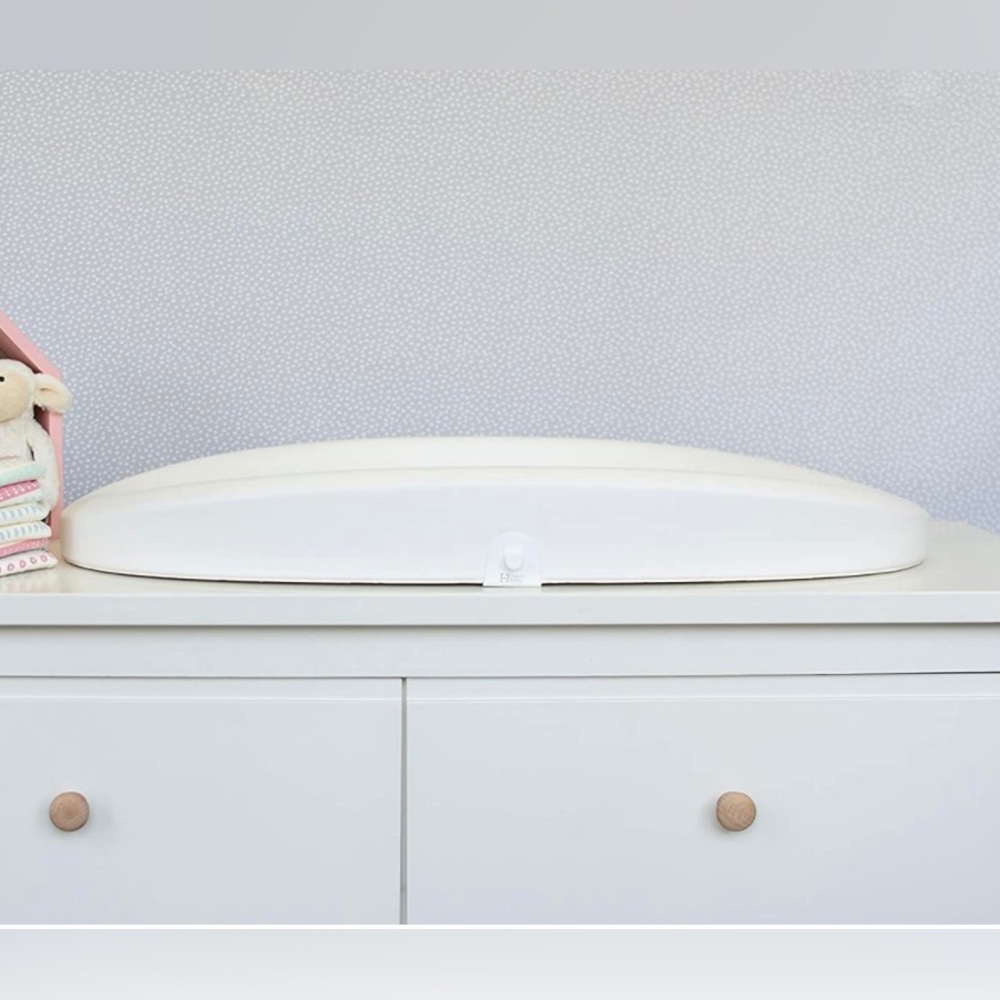 Hatch Grow Smart Changing Pad & Scale